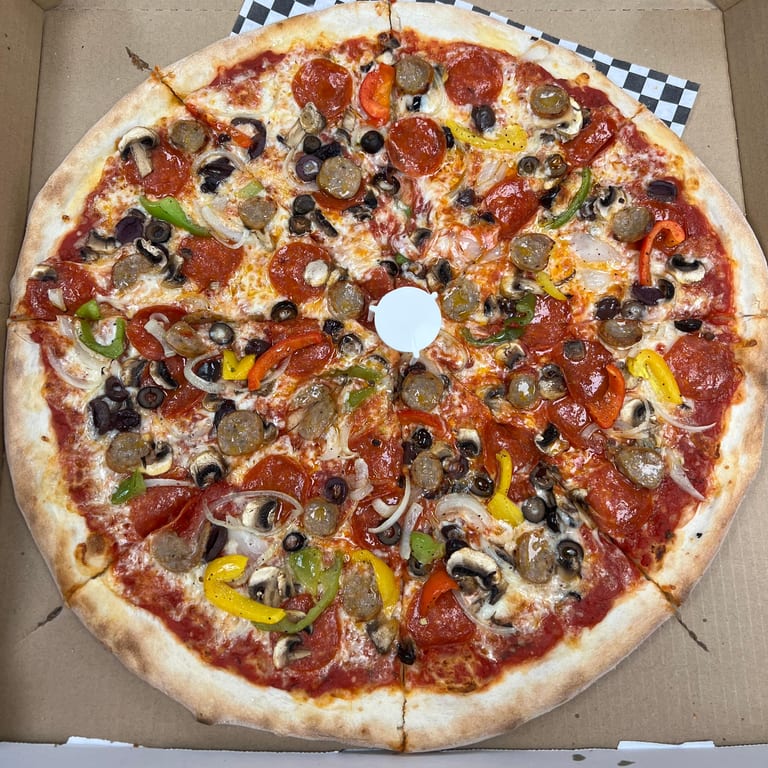 Delicious Italian Eats: Pizza, Pasta, and More